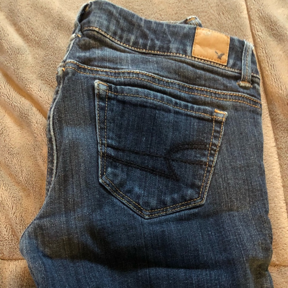 American Eagle Bermuda length shorts